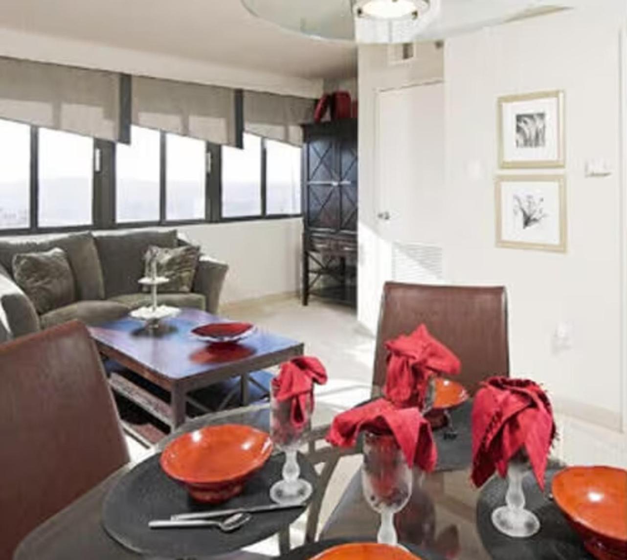 Pp 2401 Modern Corporate 2br Pool, Gym