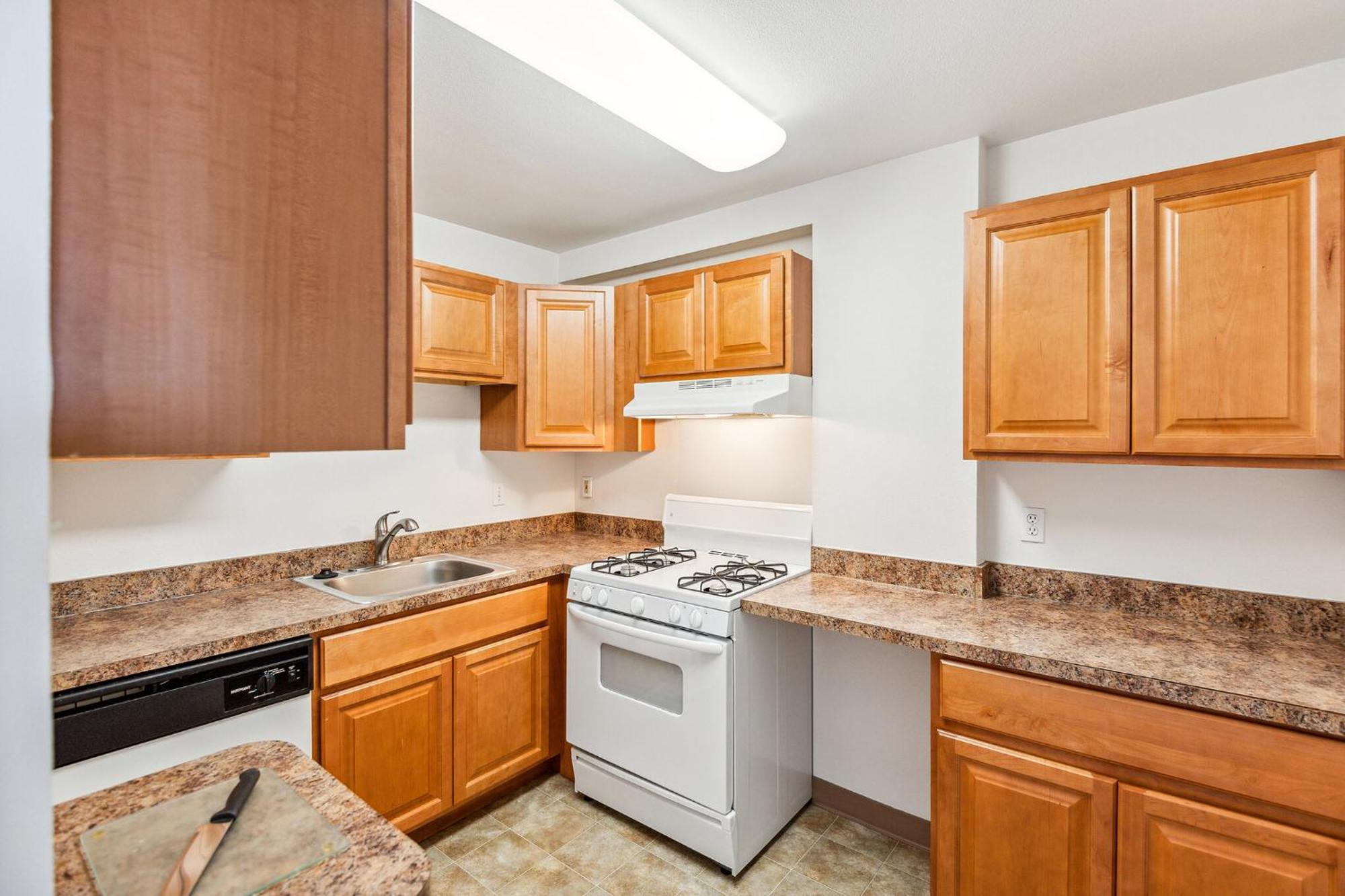 Apartment Pp 2401 Modern Corporate 2br Pool, Gym Harrisburg