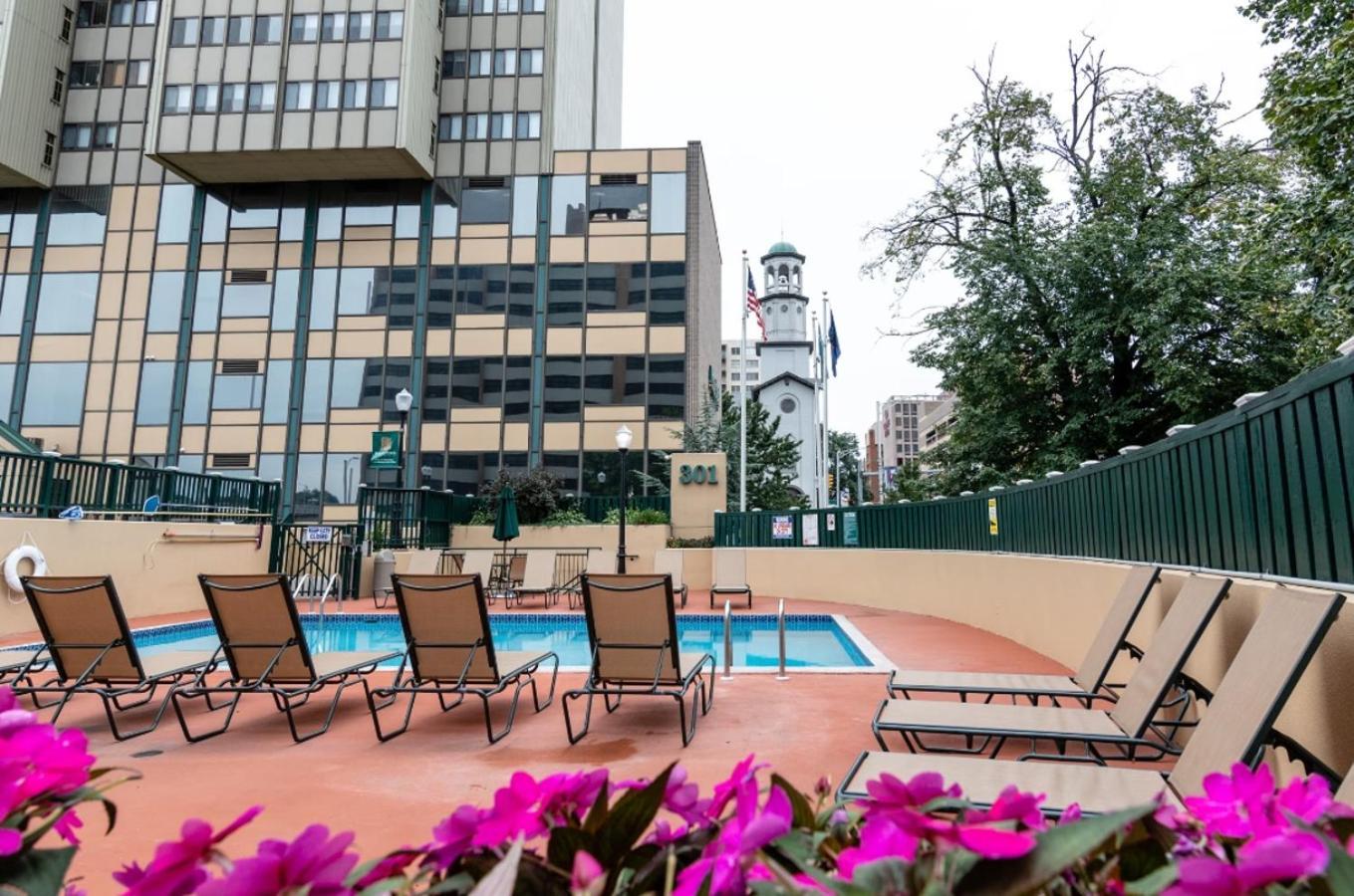 Pp 2401 Modern Corporate 2br Pool, Gym *